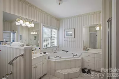 405 Woodridge Drive SE, Lenoir, NC 28645 - Photo 27