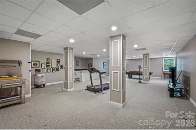 405 Woodridge Drive SE, Lenoir, NC 28645 - Photo 23