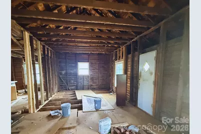 241 S Ervin Avenue, Newton, NC 28658 - Photo 5