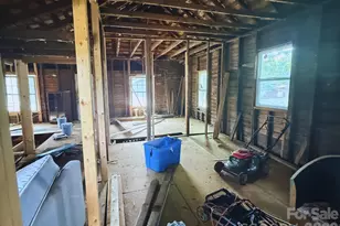 241 S Ervin Ave, Newton, NC 28658 - Photo 7