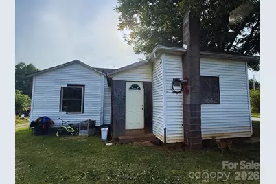 241 S Ervin Avenue, Newton, NC 28658 - Photo 3