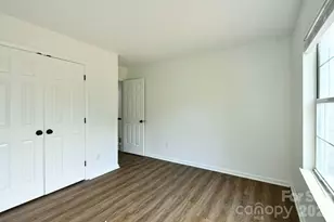 8406 Bedford Green Ln, Charlotte, NC 28215 - Photo 19