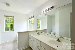 8406 Bedford Green Ln, Charlotte, NC 28215 - Photo 17