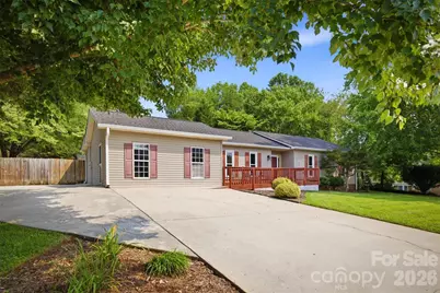 1806 Kyle Court NE, Lenoir, NC 28645 - Photo 3