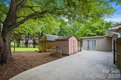 1806 Kyle Court NE, Lenoir, NC 28645 - Photo 27