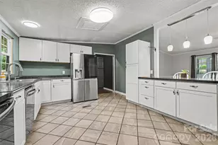 1127 Galway Ln, Clover, SC 29710 - Photo 7