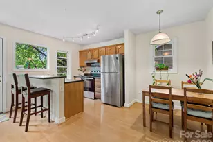 16 Jefferson Dr, Asheville, NC 28801 - Photo 9