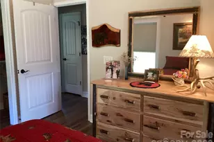 1052 Porter Creek Dr, Franklin, NC 28734 - Photo 17