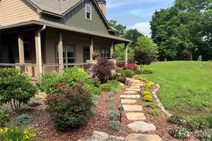 1052 Porter Creek Dr, Franklin, NC 28734 - Photo 5