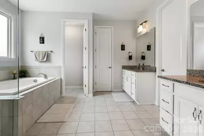 10397 Paper Birch Drive, Charlotte, NC 28215 - Photo 23