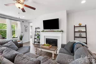 10397 Paper Birch Dr, Charlotte, NC 28215 - Photo 11