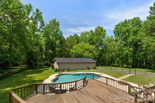 239 Hawks Prey Dr, Mooresville, NC 28115 - Photo 11