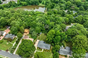 1301 E Barden Rd, Charlotte, NC 28226 - Photo 29