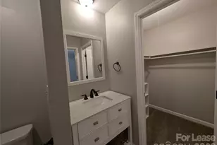 9111 Sharonbrook Dr, Charlotte, NC 28210 - Photo 19