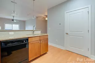 630 Calvert St, Charlotte, NC 28208 - Photo 11