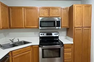 10049 University Park Ln, Charlotte, NC 28213 - Photo 7