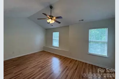 10049 University Park Lane, Charlotte, NC 28213 - Photo 13