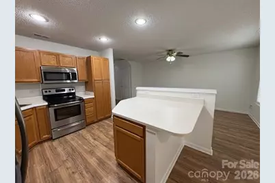 10049 University Park Lane, Charlotte, NC 28213 - Photo 9