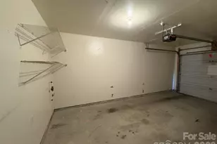 10049 University Park Ln, Charlotte, NC 28213 - Photo 23