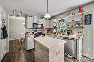 1529 Galesburg St, Charlotte, NC 28216 - Photo 17
