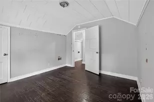 405 N Ransom St, Gastonia, NC 28052 - Photo 9