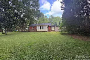 325 Grover Moore Pl, Indian Trail, NC 28079 - Photo 3