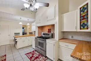 1117 Cedar Creek Dr, Morganton, NC 28655 - Photo 13