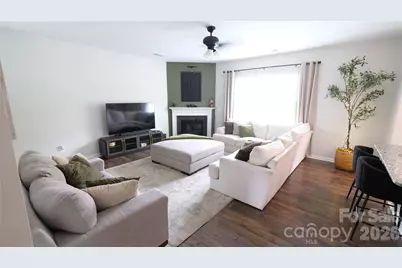 7032 Branch Fork Road, Charlotte, NC 28215 - Photo 15