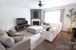 7032 Branch Fork Rd, Charlotte, NC 28215 - Photo 15