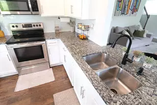 7032 Branch Fork Rd, Charlotte, NC 28215 - Photo 17