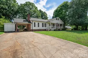 1504 2nd St NE, Conover, NC 28613 - Photo 3