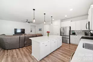 4756 Maiden Crk Wy, Maiden, NC 28650 - Photo 11