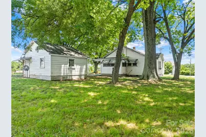 914 Wall Street, Statesville, NC 28677 - Photo 7