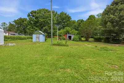 3948 Main Avenue Drive NW, Long View, NC 28601 - Photo 33