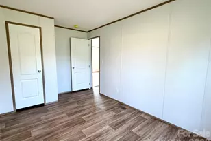 146 Con-Lee Dr, Olin, NC 28660 - Photo 23