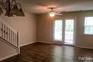3139 Falling Rock Ct, Charlotte, NC 28213 - Photo 5