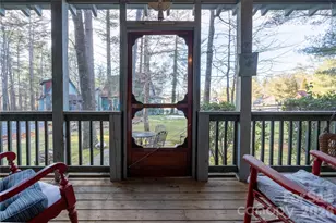 46 Rhett Dr, Flat Rock, NC 28731 - Photo 5