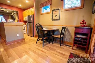 46 Rhett Dr, Flat Rock, NC 28731 - Photo 9