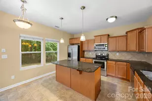 1831 Yaupon Rd, Charlotte, NC 28215 - Photo 7