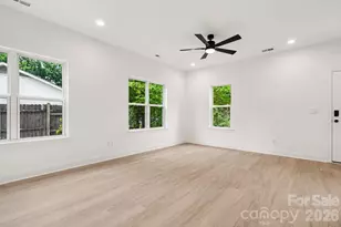 327 Whispering Pines Dr, Charlotte, NC 28217 - Photo 11