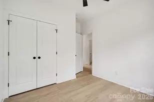 327 Whispering Pines Dr, Charlotte, NC 28217 - Photo 19