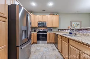 16627 Timber Crossing Rd, Charlotte, NC 28213 - Photo 15