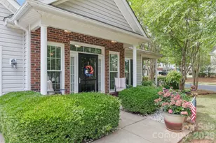 16627 Timber Crossing Rd, Charlotte, NC 28213 - Photo 3