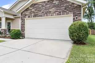 805 Scenic Way, Matthews, NC 28104 - Photo 3