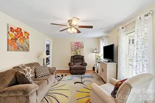 928 Oval St, Kannapolis, NC 28081 - Photo 5