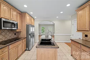 2545 Rea Rd, Charlotte, NC 28226 - Photo 7