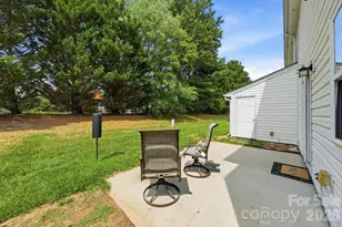 12446 Hennigan Pl Ln, Charlotte, NC 28214 - Photo 7