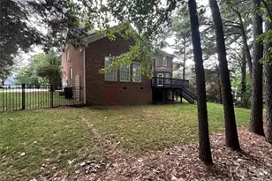 710 Fairway Point Dr, Tega Cay, SC 29708 - Photo 3