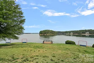 710 Fairway Point Dr, Tega Cay, SC 29708 - Photo 47