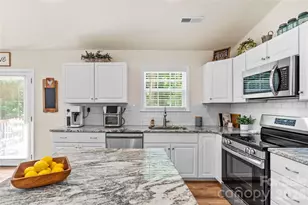 122 S Yadkin River Rd, Statesville, NC 28625 - Photo 15